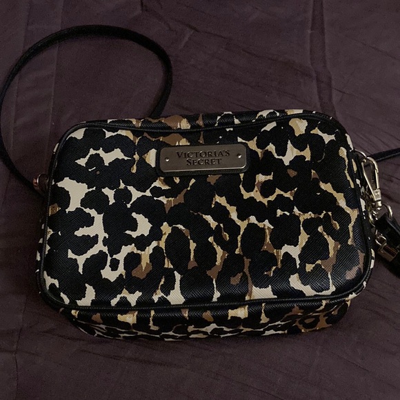 I bought it but never use it, it’s from Victoria secrets. - Picture 1 of 10